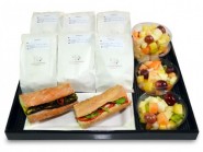 Fruit & Sandwich: Buffet o LUNCH BAG